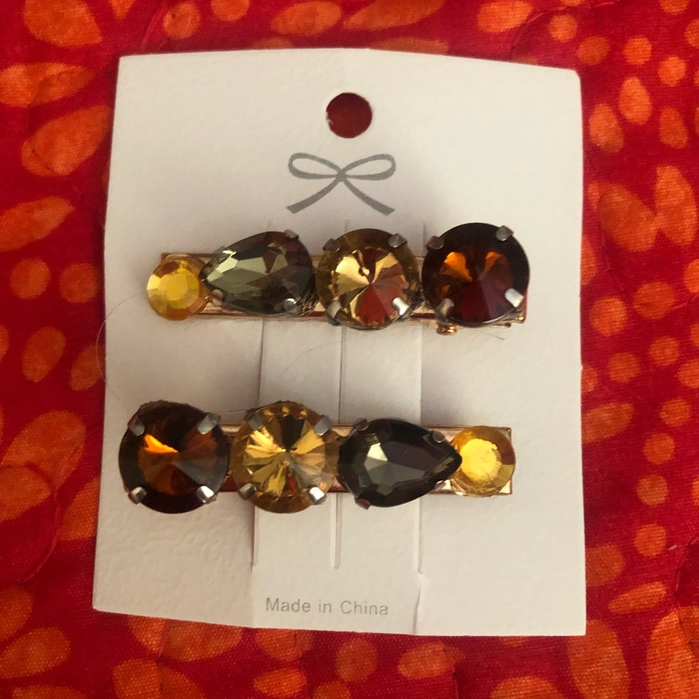 Hair Clips - Picture 3 of 3